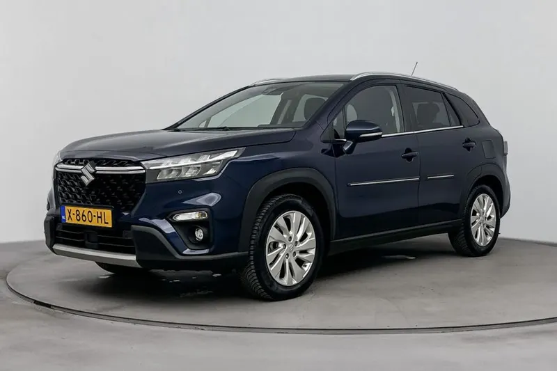 Suzuki S-Cross (2023)