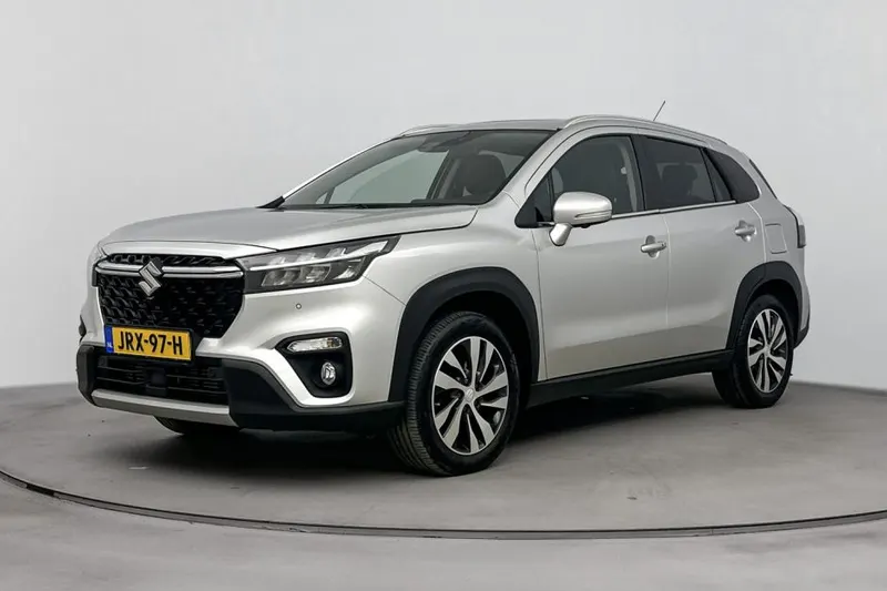 Suzuki S-Cross (2023)