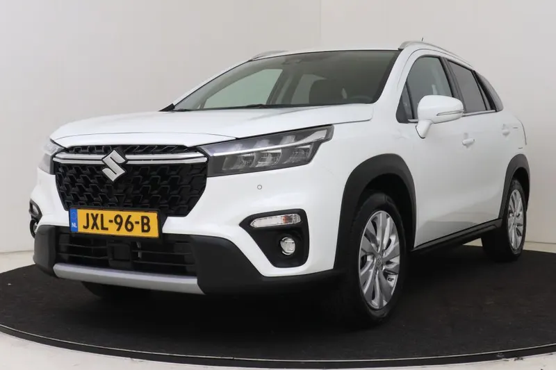 Suzuki S-Cross (2023)