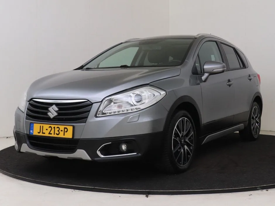 Suzuki S-Cross (2016) — foto 1