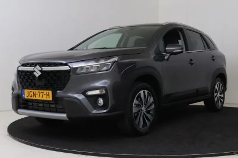 Suzuki S-Cross (2025)