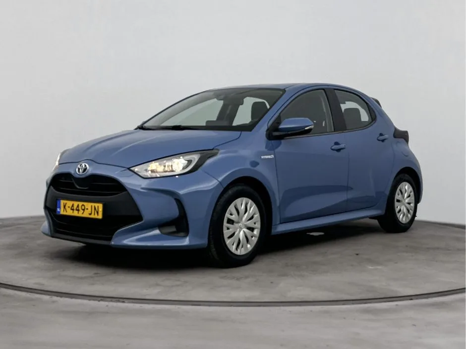 Toyota Yaris (2021) — foto 1