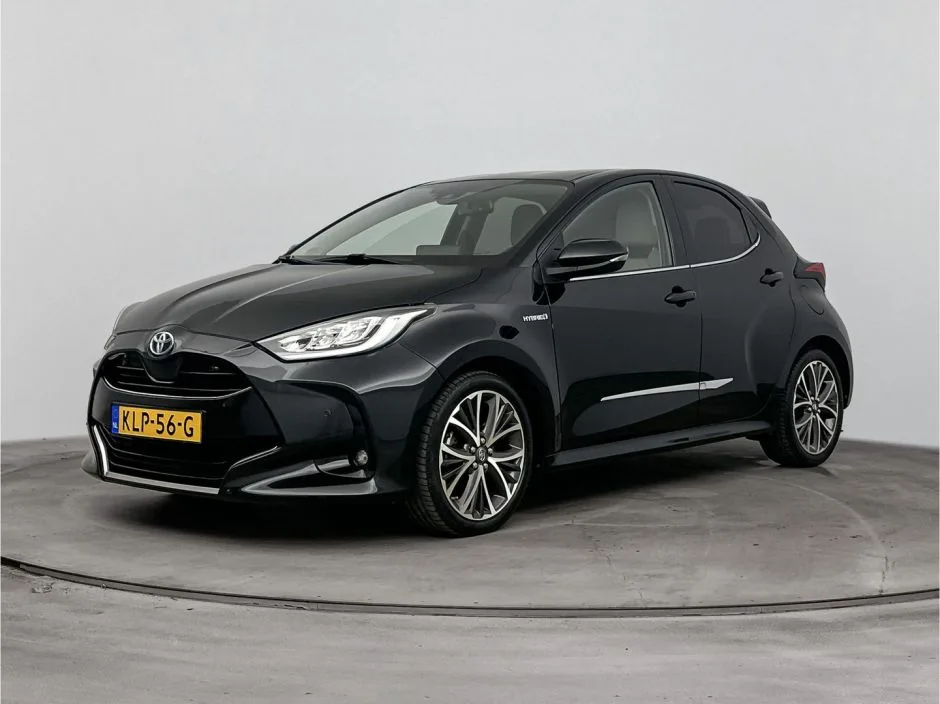 Toyota Yaris (2021) — foto 1