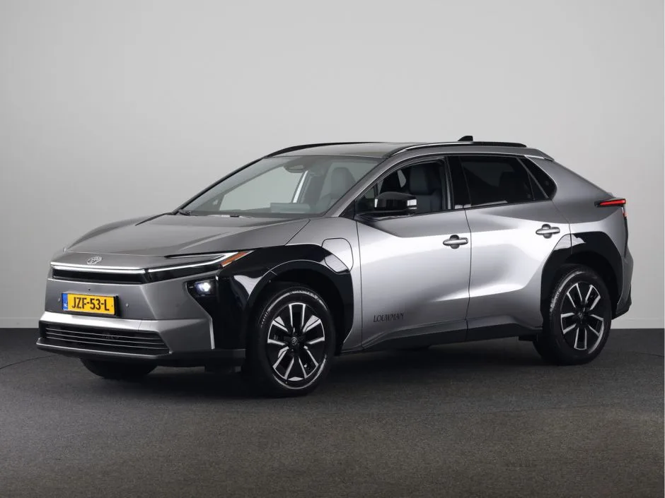 Toyota bZ4X (2026) — foto 1