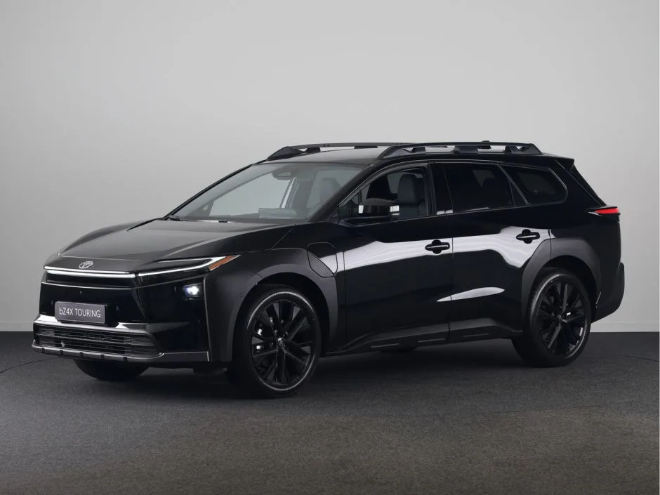 Toyota bZ4X (2026) — foto 1