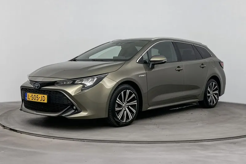 Toyota Corolla_Touring_Sports (2021)