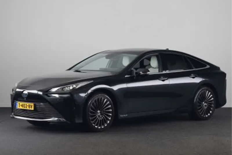 Toyota Mirai (2023)