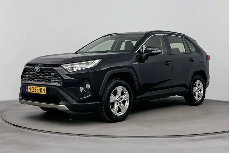 Toyota RAV4 (2021)
