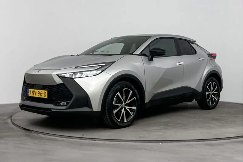 Toyota C-HR (2025)