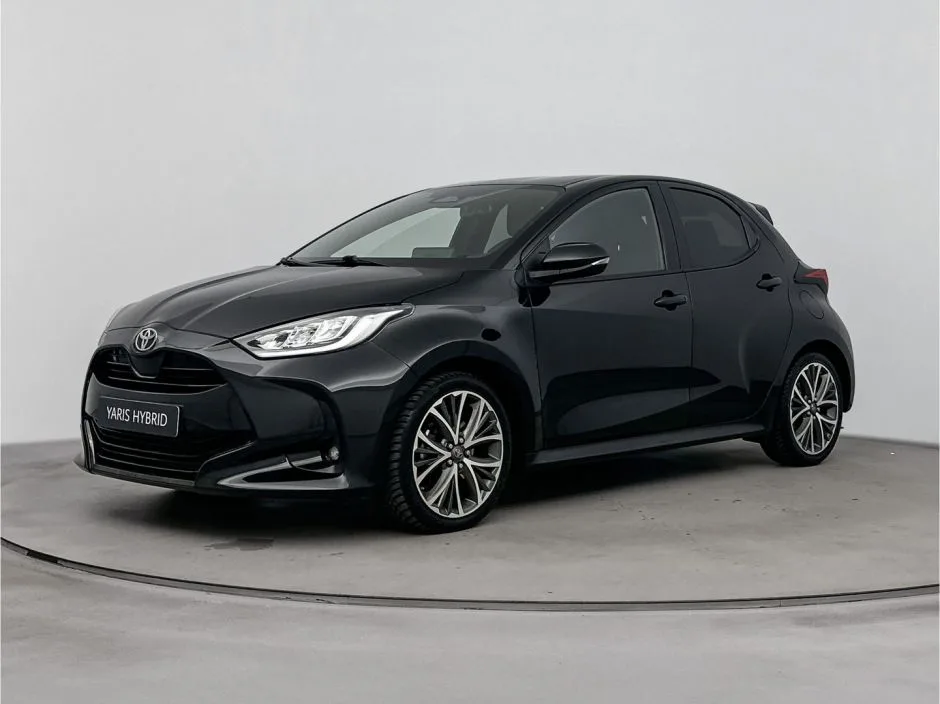 Toyota Yaris (2024) — foto 1
