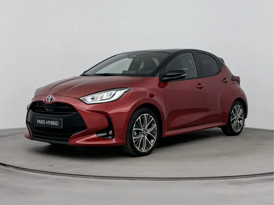 Toyota Yaris (2024) — foto 1