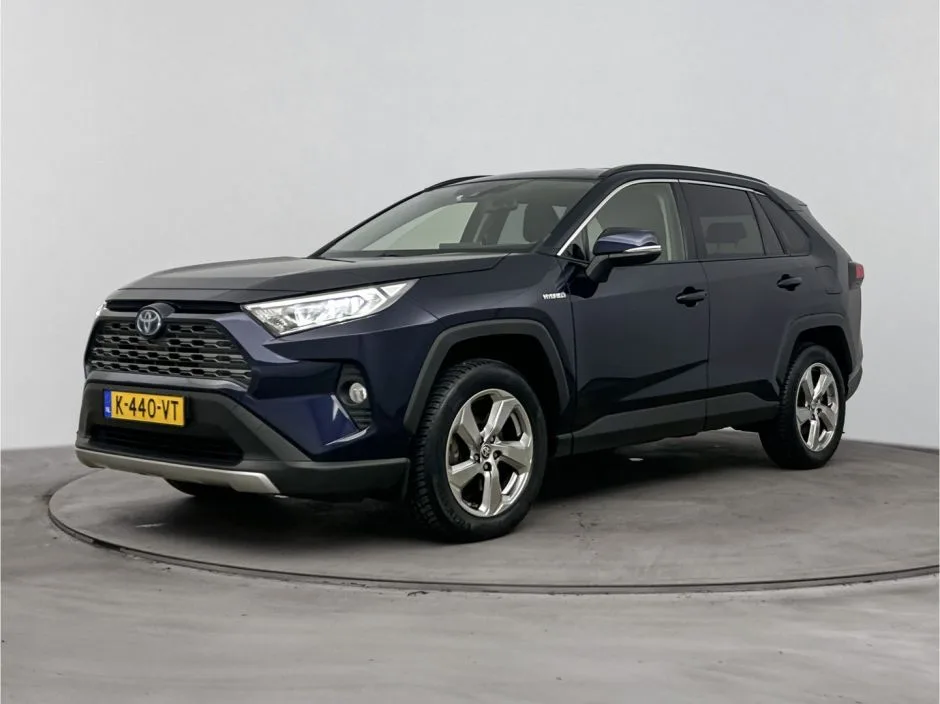 Toyota RAV4 (2021) — foto 1