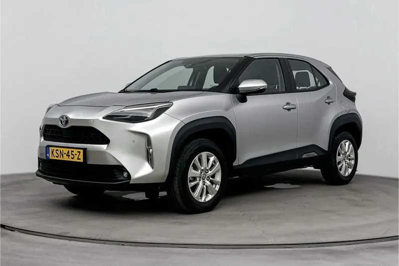 Toyota Yaris_Cross (2023)