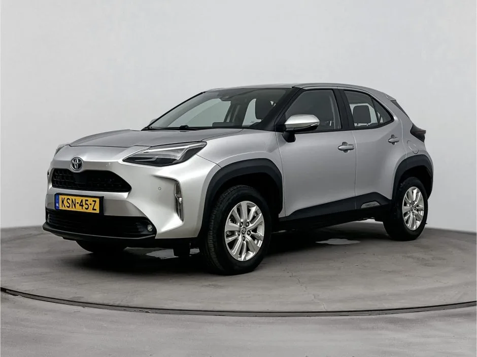 Toyota Yaris_Cross (2023) — foto 1