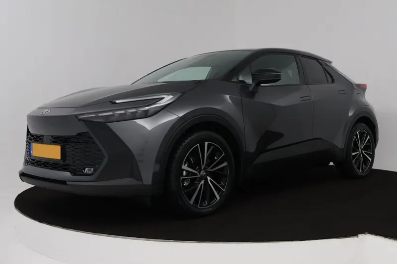 Toyota C-HR (2025)
