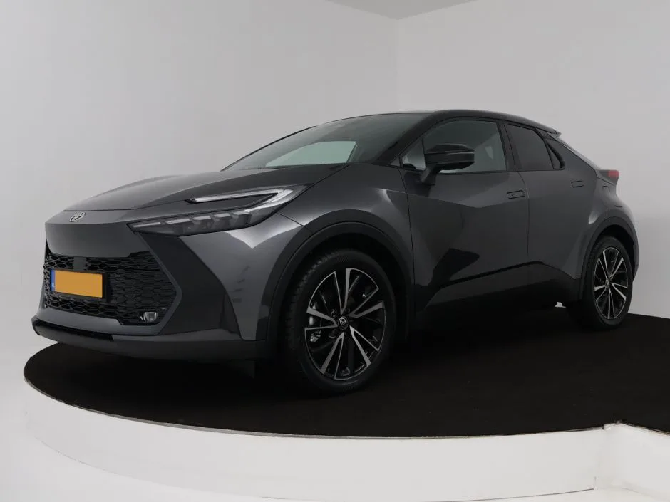 Toyota C-HR (2025) — foto 1