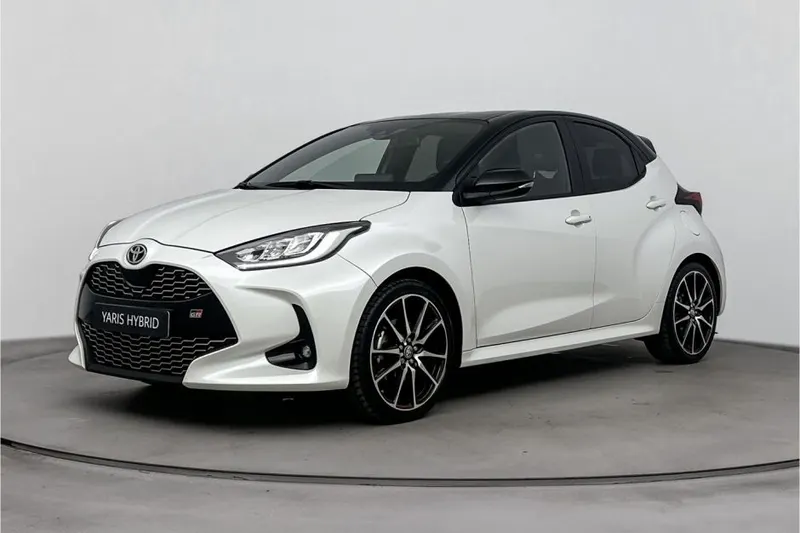 Toyota Yaris (2024)