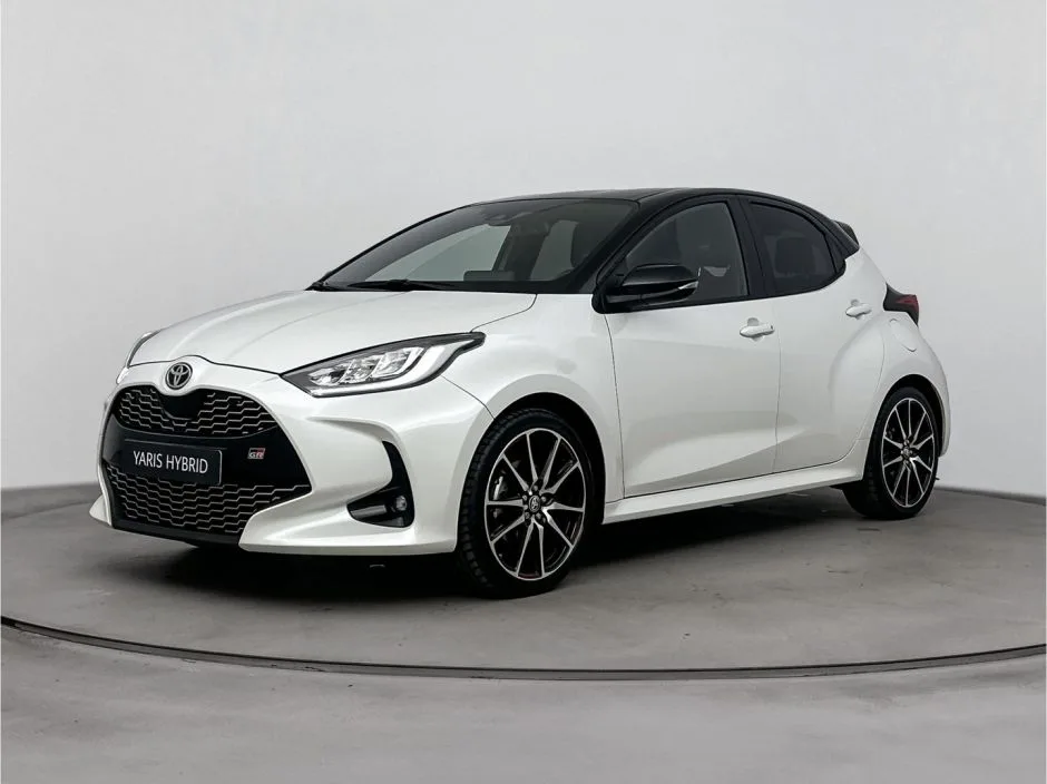 Toyota Yaris (2024) — foto 1