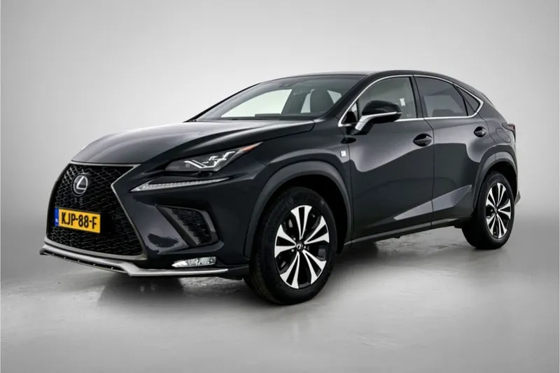 Lexus NX (2018)
