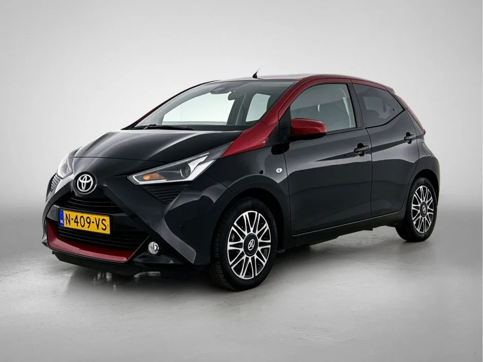 Toyota Aygo (2022) — foto 1