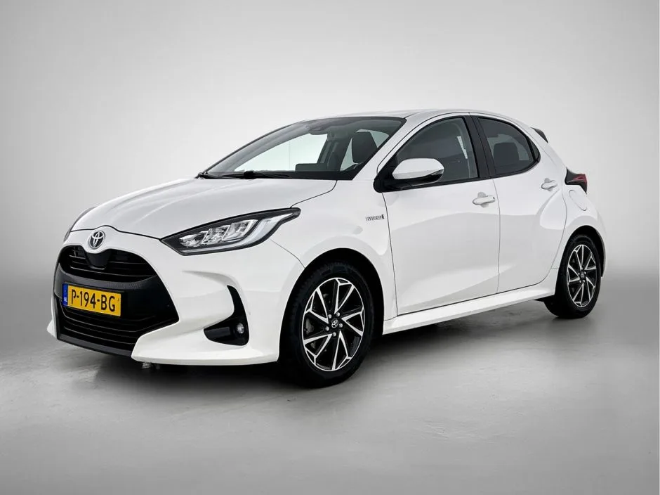 Toyota Yaris (2021) — foto 1