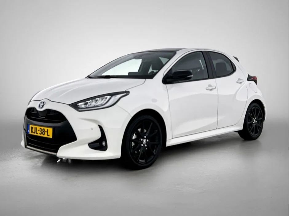 Toyota Yaris (2023) — foto 1
