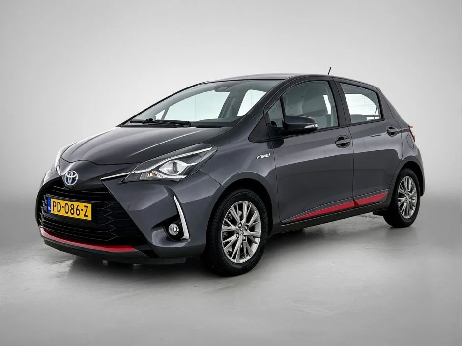 Toyota Yaris (2017) — foto 1