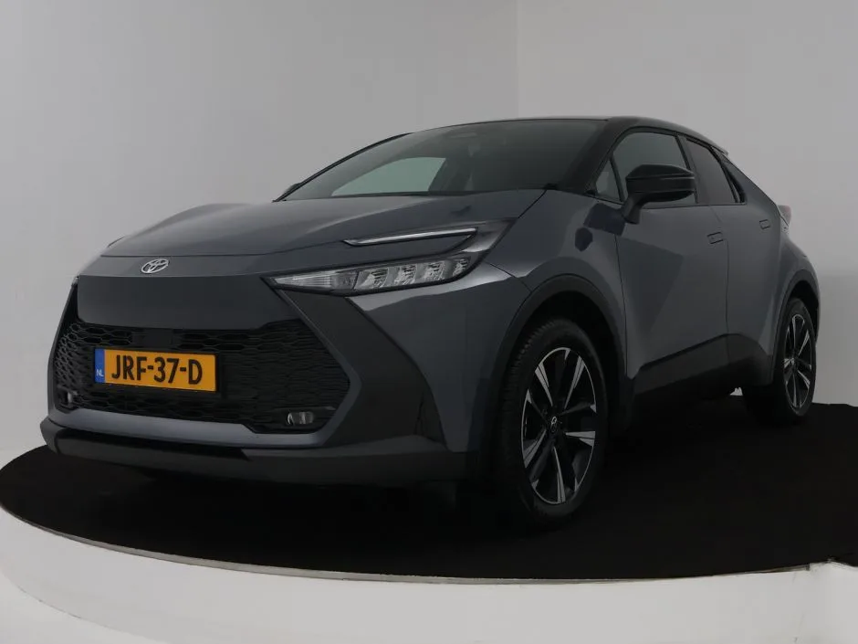 Toyota C-HR (2025) — foto 1