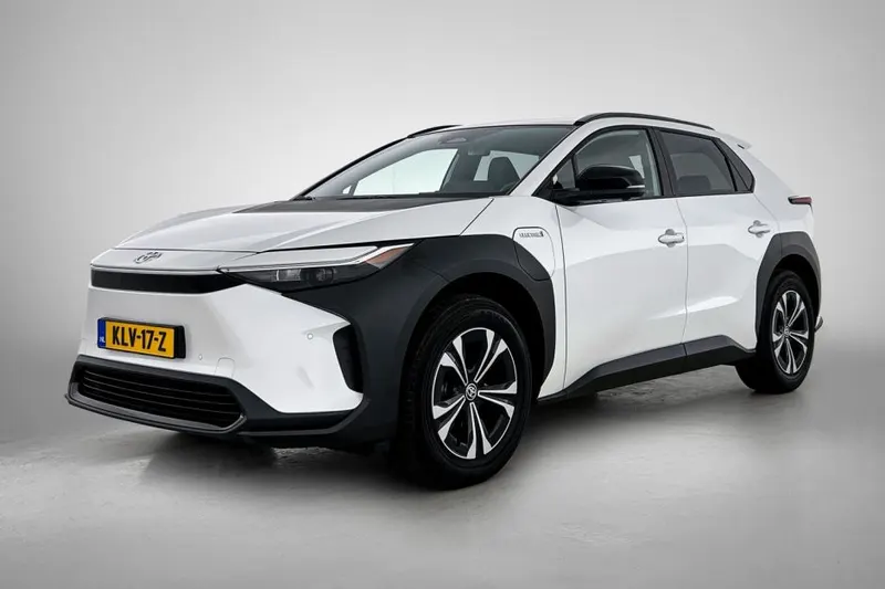 Toyota bZ4X (2023)