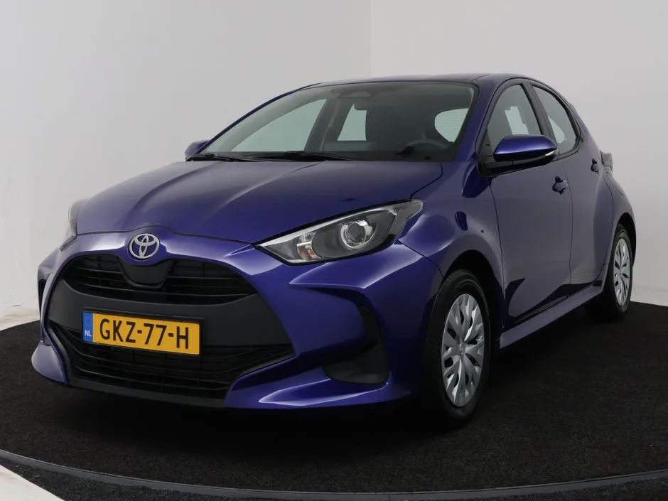 Toyota Yaris (2024) — foto 1