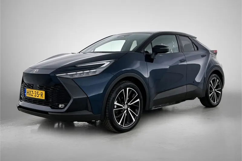 Toyota C-HR (2025)