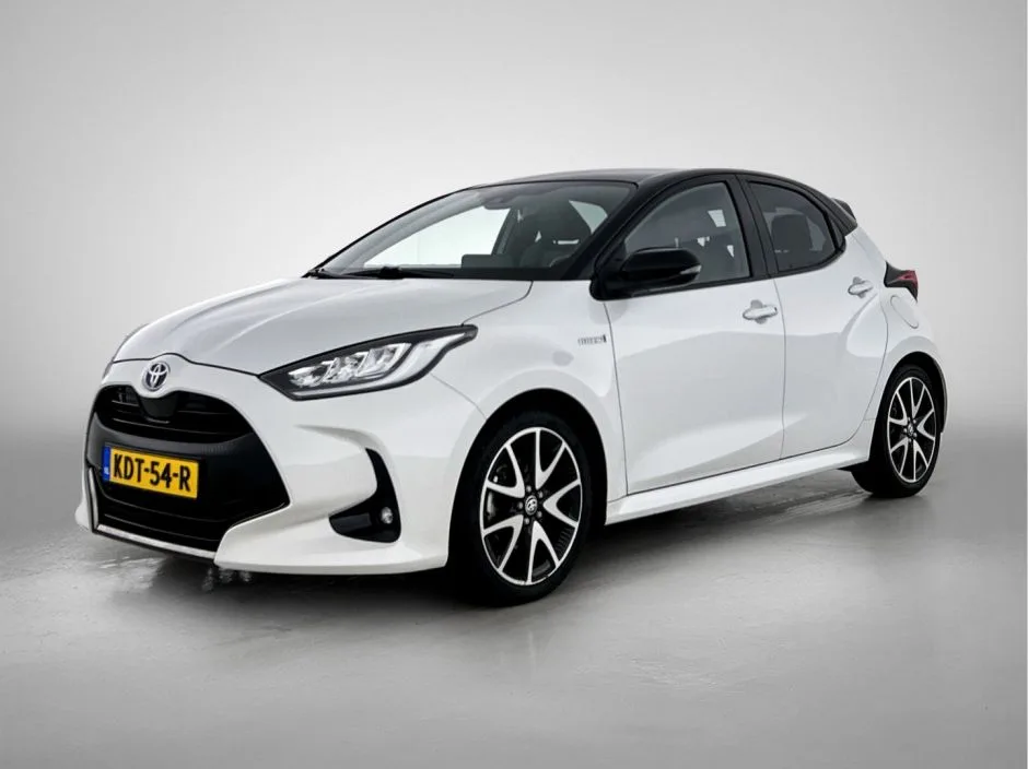 Toyota Yaris (2021) — foto 1