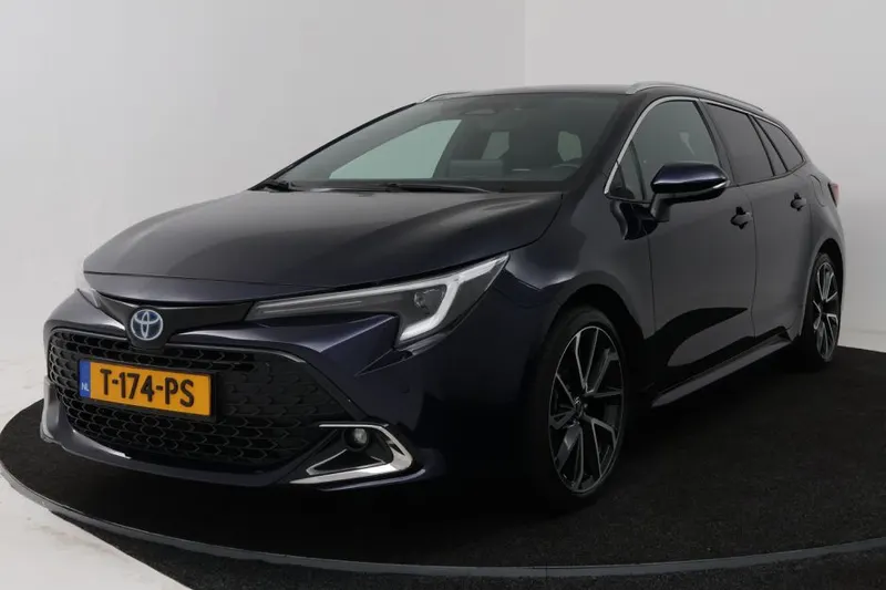 Toyota Corolla_Touring_Sports (2023)