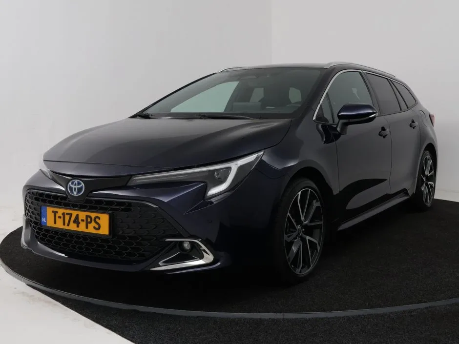 Toyota Corolla_Touring_Sports (2023) — foto 1