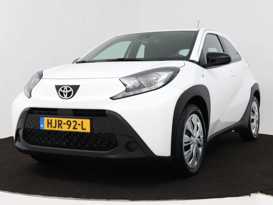 Toyota Aygo (2024) — foto 1