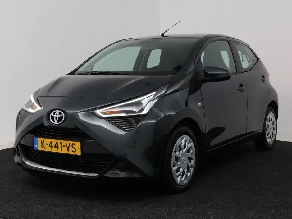 Toyota Aygo (2021) — foto 1