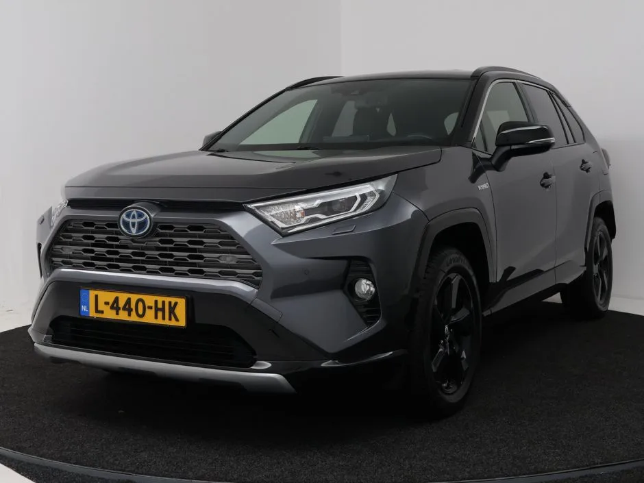 Toyota RAV4 (2020) — foto 1