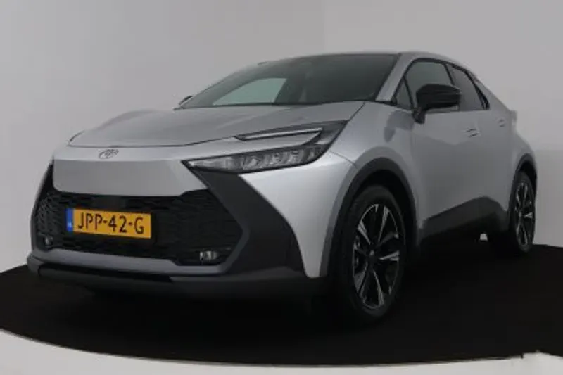 Toyota C-HR (2025)