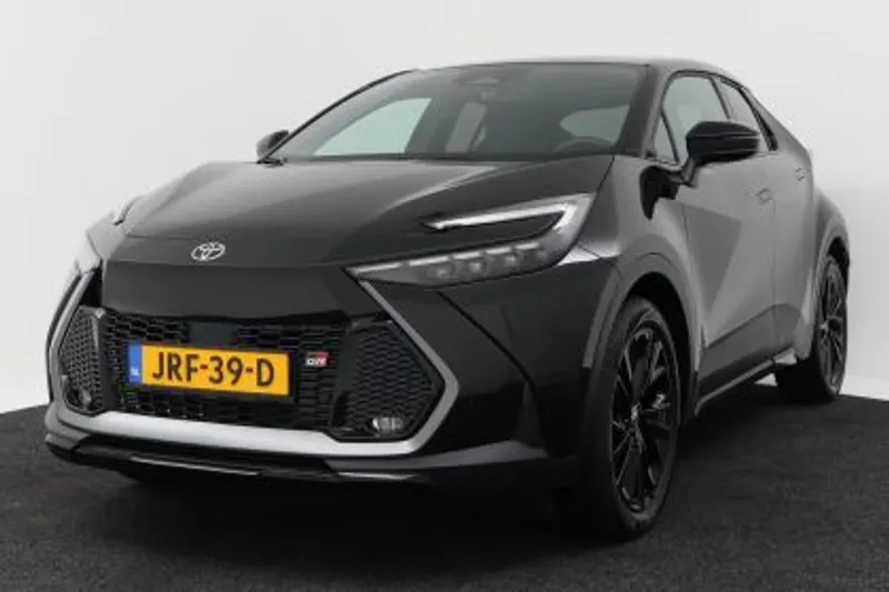 Toyota C-HR (2025)
