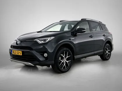 Toyota RAV4 (2017) — foto 1