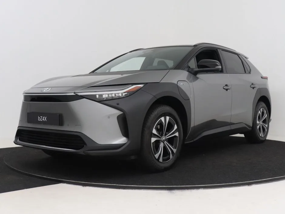 Toyota bZ4X (2026) — foto 1