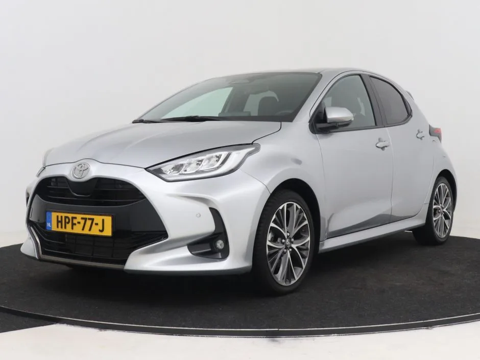 Toyota Yaris (2025) — foto 1