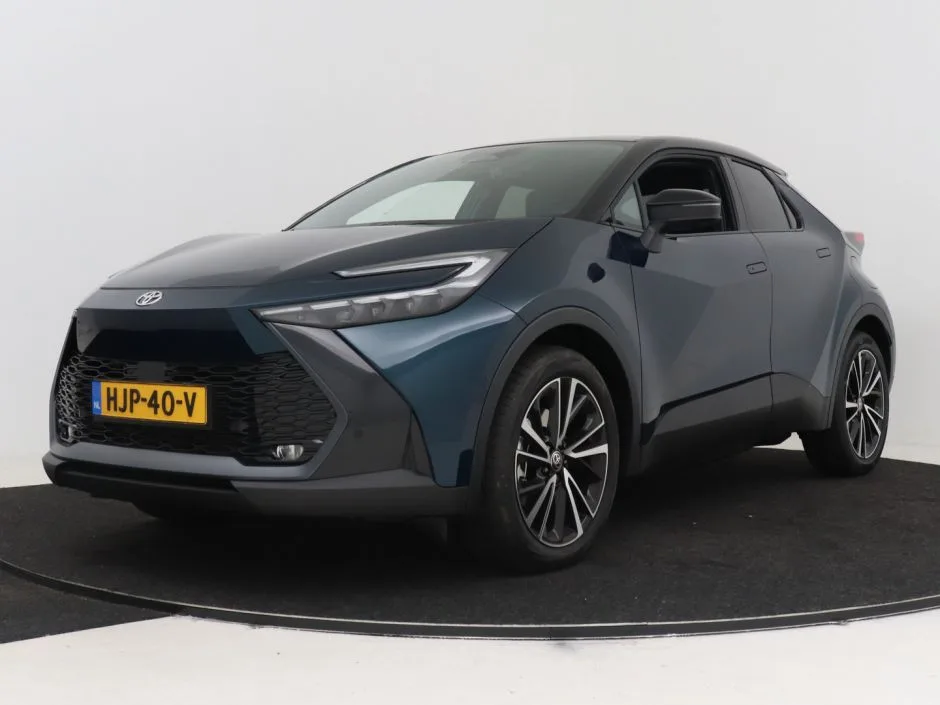Toyota C-HR (2025) — foto 1