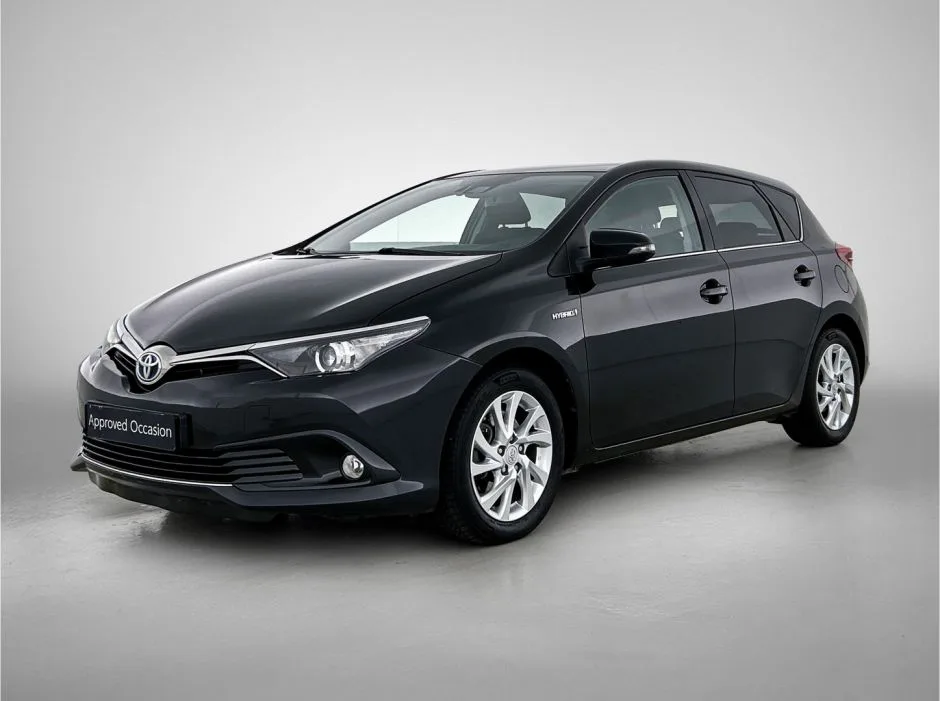Toyota Auris (2016) — foto 1