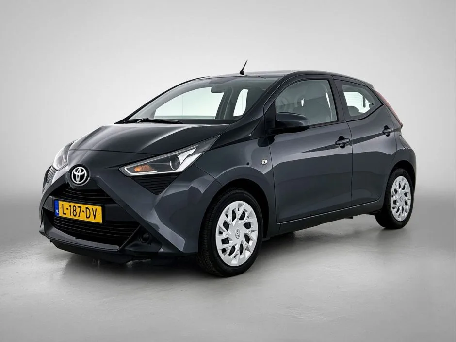 Toyota Aygo (2021) — foto 1