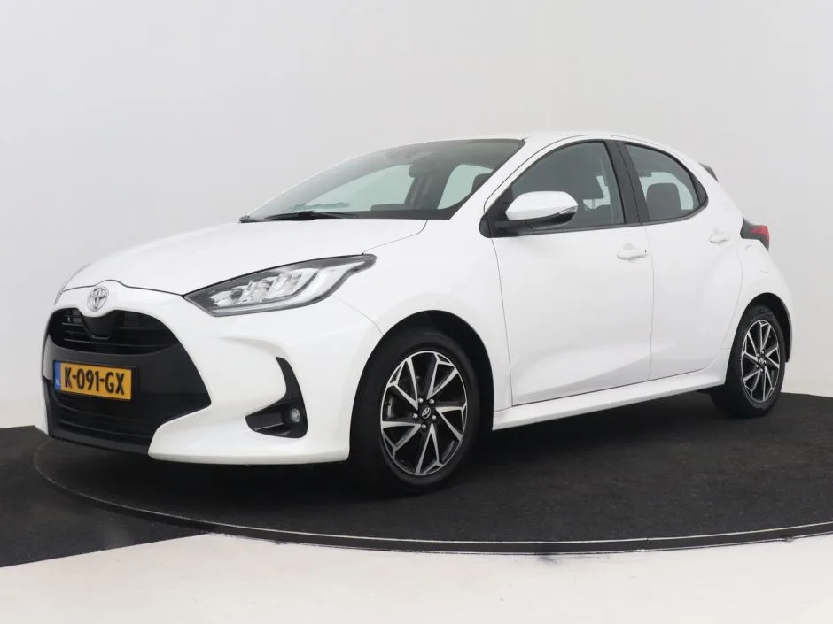 Toyota Yaris (2020) — foto 1