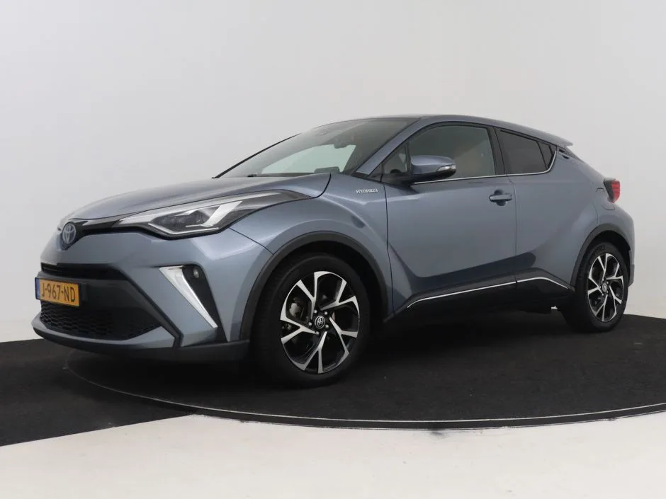 Toyota C-HR (2020) — foto 1