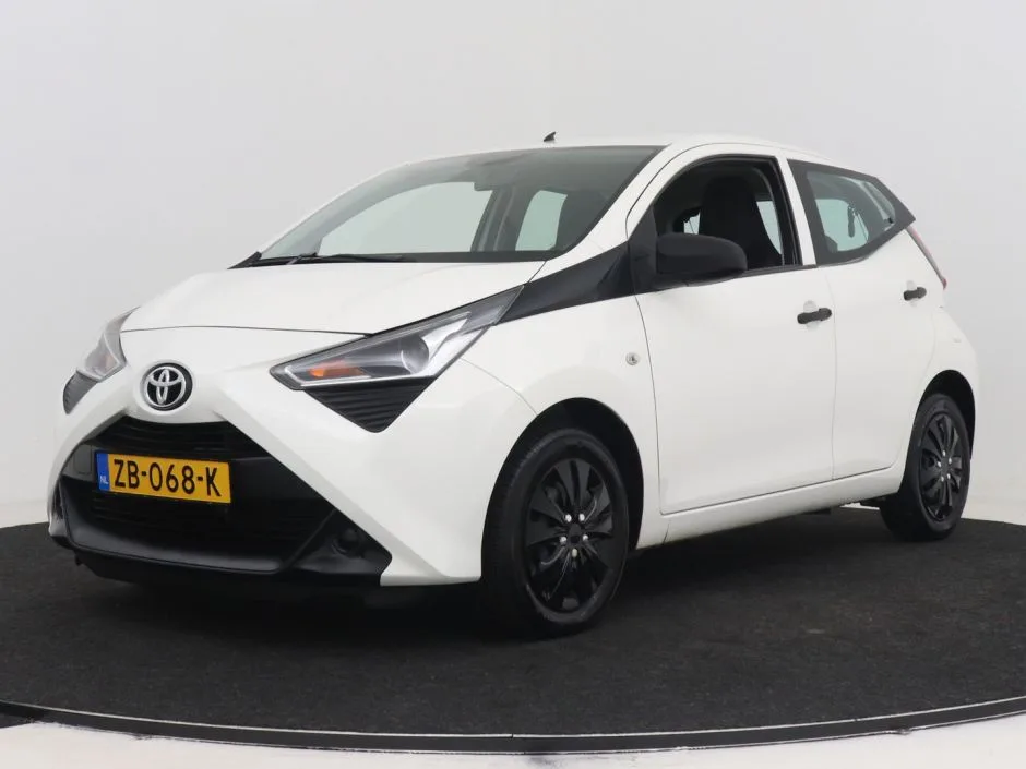 Toyota Aygo (2019) — foto 1