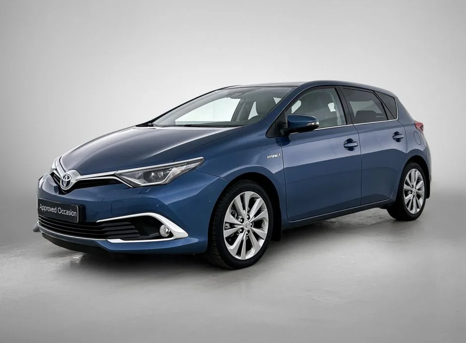 Toyota Auris (2017) — foto 1