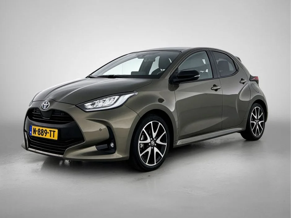 Toyota Yaris (2022) — foto 1